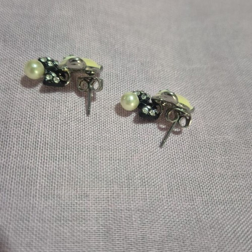 Teddy bear earrings with clasp and dangles