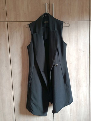 On Line black sleeveless dress vest, like new, size S