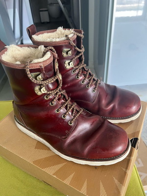 UGG Hannen boots used size 42 brown