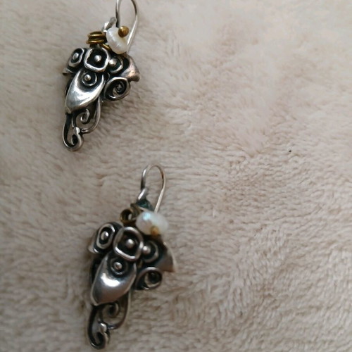Vintage silver 925 earrings with genuine pearls like new