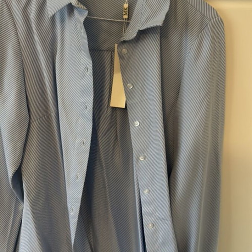 Shirt new, size XL, white and blue