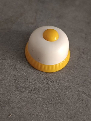 Playmobil hat yellow white like new