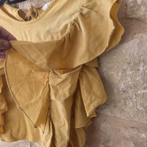 Linen Ruffle Sleeve Top like new, yellow, size XS