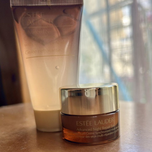 Estée Lauder Advanced Night Repair set new