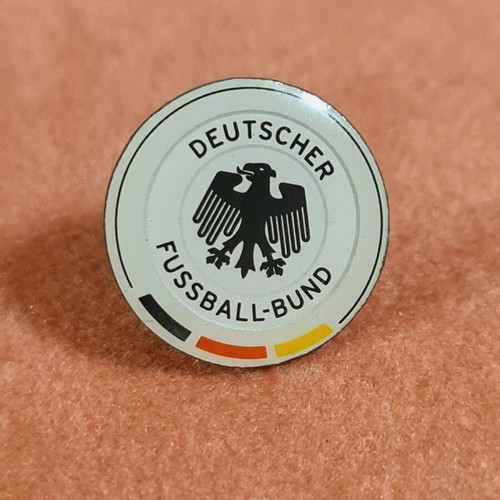 Collectible pin of German football federation like new