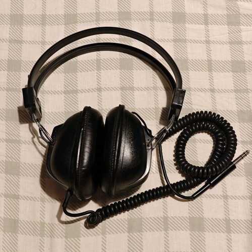 Rotel RH 630 Headphones