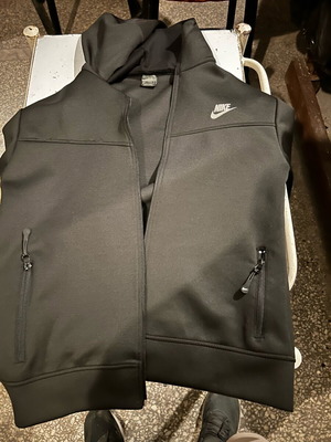 Nike Tech Fleece σαν καινούργιο, μέγεθος L