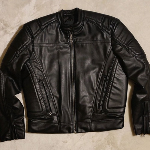 Leather Biker Jacket Pull&Bear black like new, size Medium