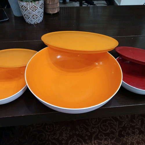 Tupperware bowls new, 3.5 liters and 2x 740 ml