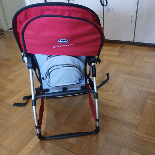 Chicco Caddy Backpack red like new with detachable canopy and pouches