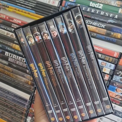 Harry Potter DVD collection 8 years with English subtitles, like new