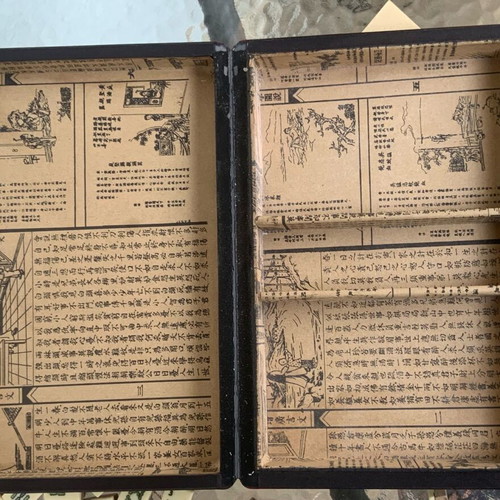 Mahjong complete set vintage style with ornate box and English guide