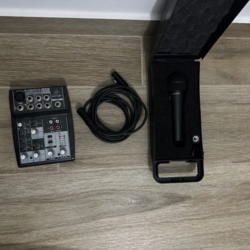 Console and wired microphone like new