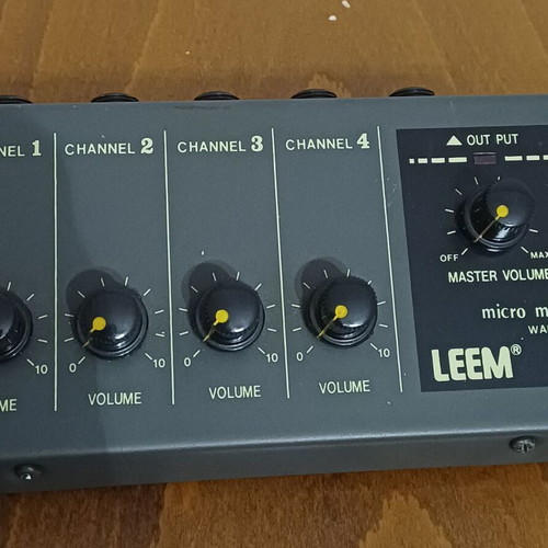 Leem Micro Mixer WAM 290 musical instrument mixer like new with cables and microphone