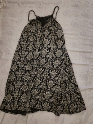 Indiko short dress M-L like new, black and grey