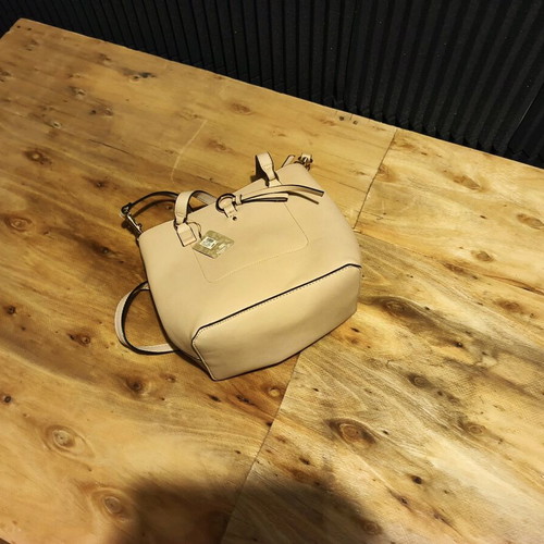 Accessorize beige shoulder bag medium with detachable strap new