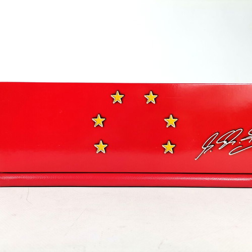Hot Wheels Ferrari F2003 Michael Schumacher 2003 World Champion 1:18 Diecast