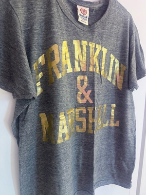 Franklin & Marshall Top oversized, like new, grey and gold