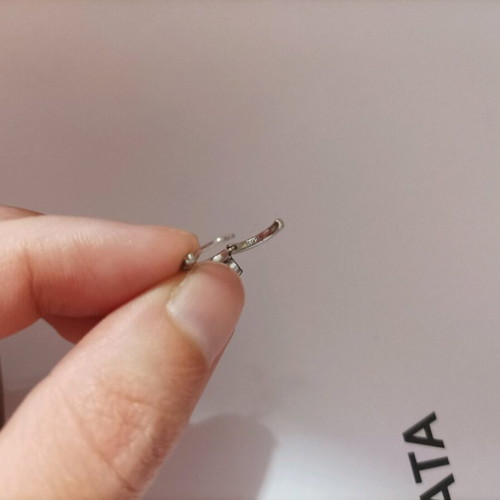 Silver S 925 earring like new with purple crystal teardrop