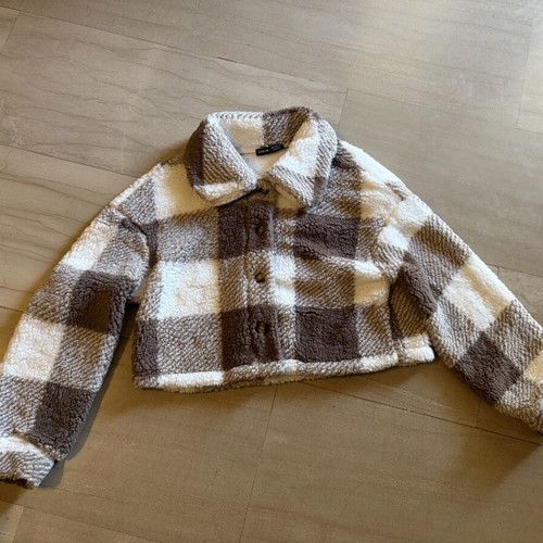 Shein soft fur jacket like new, white and brown, size M