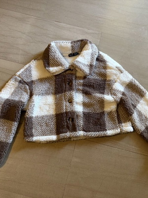 Shein soft fur jacket like new, white and brown, size M
