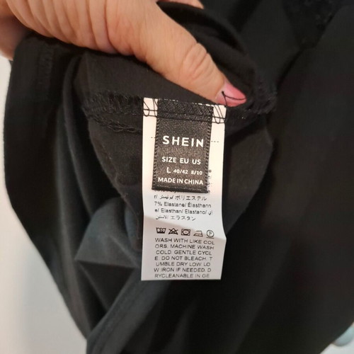 Shein black top with lace size L like new