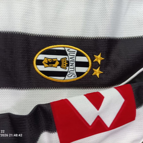 Juventus 2003 football jersey like new, authentic