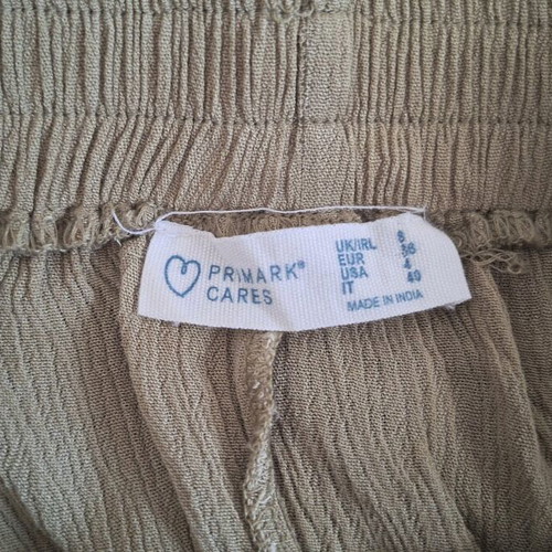 Primark mini skirt khaki, like new, size 36/Small, 100% viscose