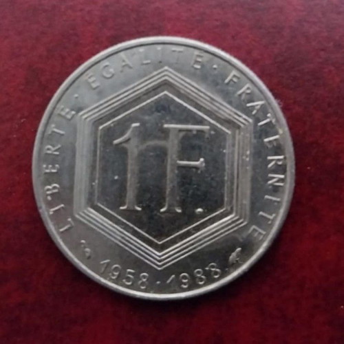 Set of 6 commemorative coins from France, UK, USSR, Canada, Australia, Argentina