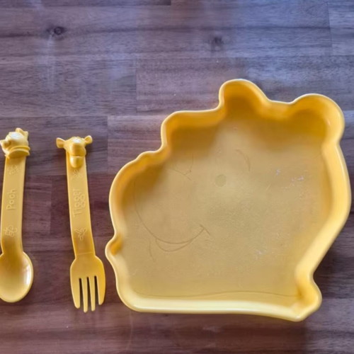 Winnie the Pooh Plate and Cutlery Set new, Tupperware