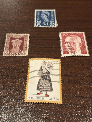 Stamps used, pack of 4 old from Greece, India, England, Germany
