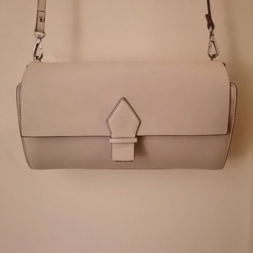 Zara bag like new, beige/cream with zipper and faux leather