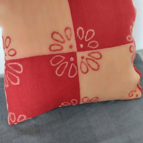Woven smooth pillowcase like new 54x47 cm