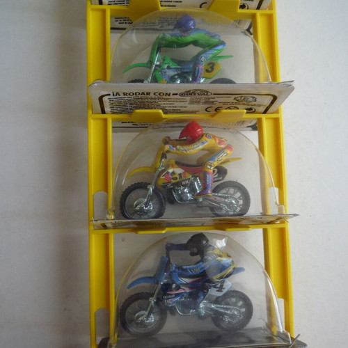 Guisval Enduro/Moto Cross Motorcycles, pack of 5 mini 1:22 scale models