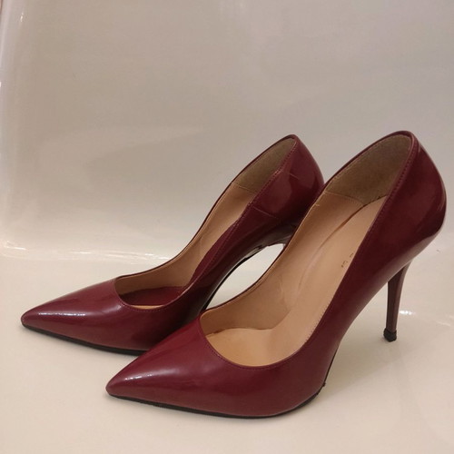 Beatrice Bordeaux patent leather pumps new size 39
