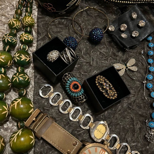 Jewelry pack used