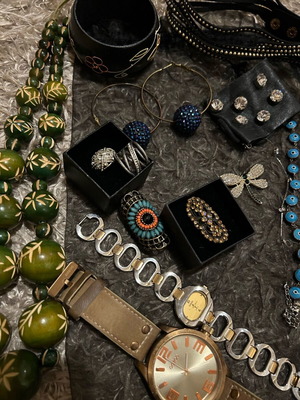 Jewelry pack used
