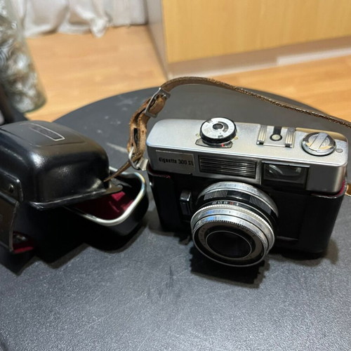 Dignette 300SL camera used, Made In Germany with case