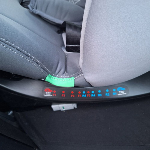 Chipolino Motion i-Size car seat with Isofix, granite