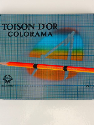 Toison d'Or Colorama colored pencils set like new, vintage metal box