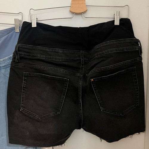 H&M maternity clothes set Medium, fabric pants and denim shorts like new
