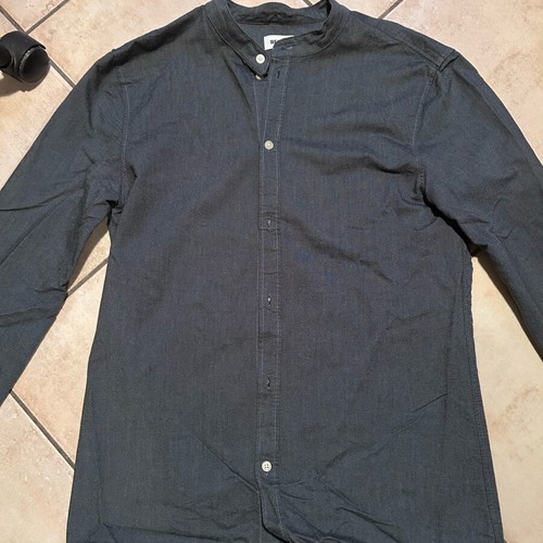 Men's shirt medium slim fit with Mao collar and denim texture like new, blue