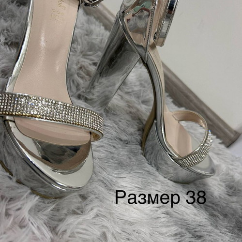 Heeled sandals like new, size 38, gray