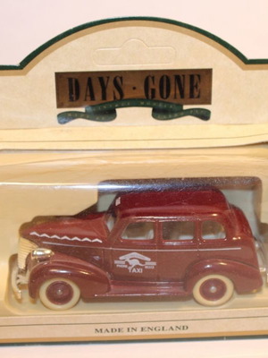 Lledo 1939 Chevrolet Car ''Boomerang Taxi'' new