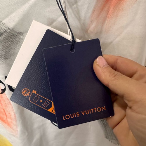 Louis Vuitton T-shirt new, size L/XL, white