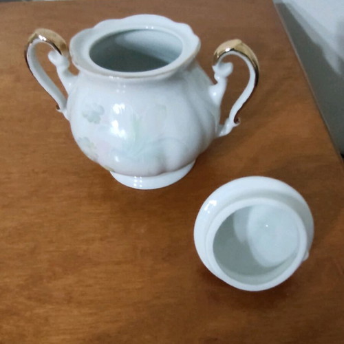 Porcelain sugar bowl FP like new