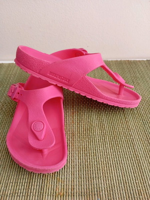 Birkenstock children's sandals used, size 30, pink