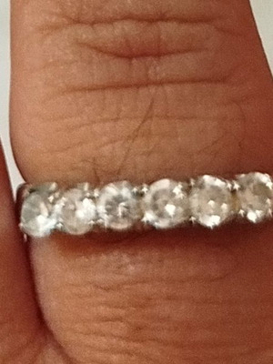 Silver ring like new, silver color