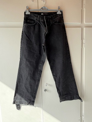 Ψηλομέσο τζιν Zara καινούργιο, μέγεθος 38, μαύρο relaxed