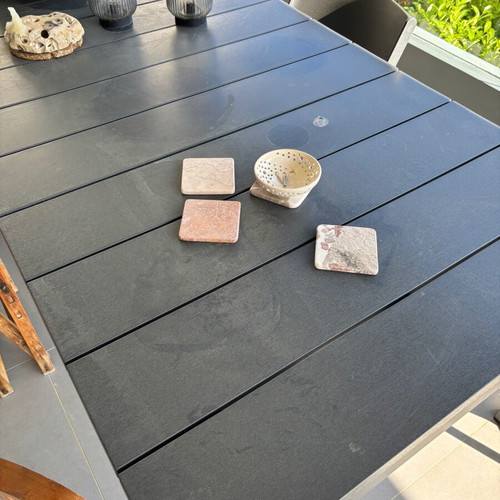 Extendable veranda table with 10 chairs like new
